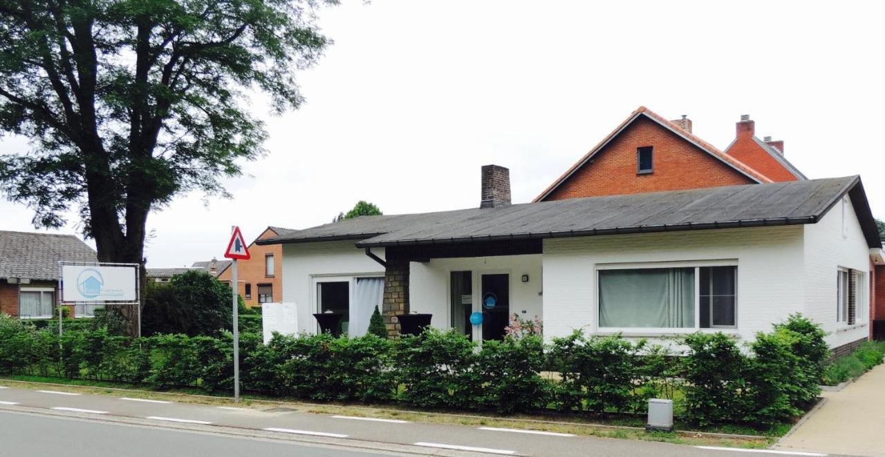 Fokus Praktijkhuis Hotel Dessel Exterior foto